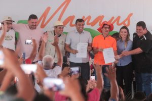 Imagem da notícia - Wilson Lima anuncia pavimentação dos ramais do Pau Rosa e da Cooperativa, que vai beneficiar 1 mil famílias