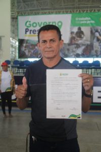 Imagem da notícia - Em Eirunepé, Governo do Amazonas entrega documentos a produtores, agora alcançados pelas políticas públicas voltadas ao Setor Primário