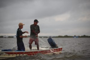 Imagem da notícia - Com a liberação da pesca após o defeso, Idam reforça importância de CPP e CAF para pescador artesanal