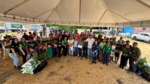 Imagem da notícia - Na comunidade Frederico Veiga, Idam realiza mais de 200 atendimentos a produtores rurais e comunitários