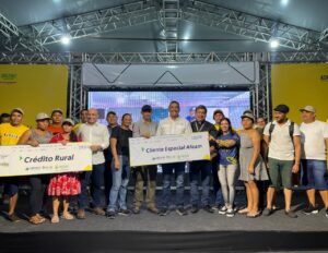 Imagem da notícia - Governo do Amazonas concede mais de R$ 50 milhões em crédito a produtores rurais do estado em 2024