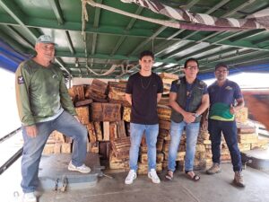 Imagem da notícia - Extrativistas de Lábrea assistidos pelo Idam recebem R$ 1,4 milhão por venda de borracha e pagamento de subvenção