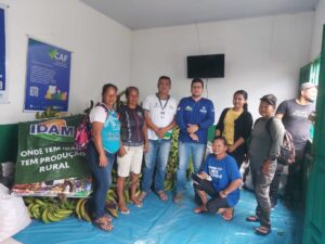 Imagem da notícia - Em Amaturá, Idam entrega 10 toneladas de alimentos produzidos por agricultores familiares indígenas