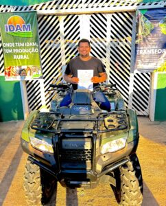 Imagem da notícia - Agricultores de Envira são beneficiados com R$ 61 mil em crédito e documentos rurais