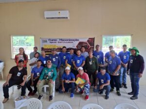 Imagem da notícia - Em Urucurituba, Idam capacita agricultores familiares para o uso de maquinário agrícola