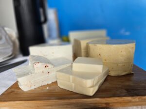 Imagem da notícia - Por meio de assistência técnica, Idam acompanha o desenvolvimento da pecuária leiteira no estado